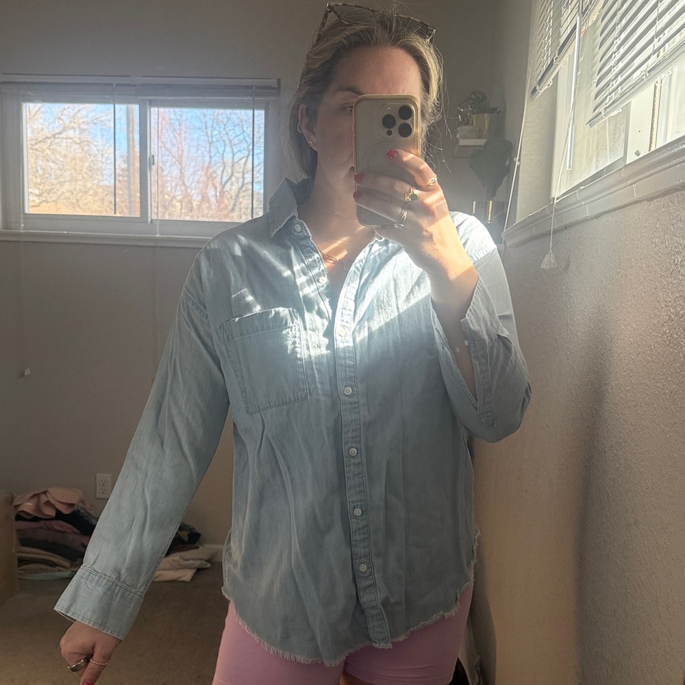 Aerie Light Blue Denim Button-Up Shirt - Women